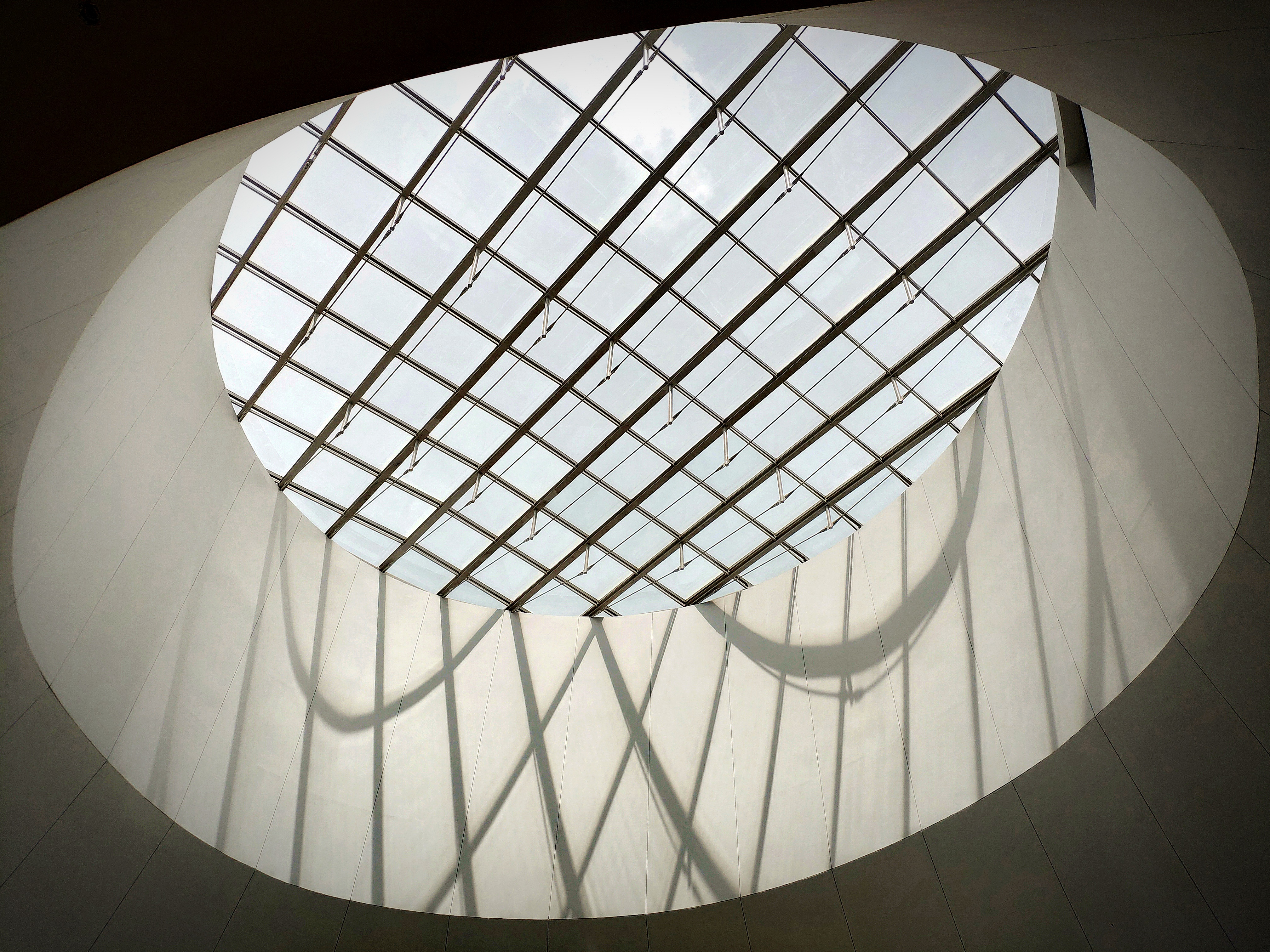 تصميم وتركيب الأسقف الفرنسية المشدودة